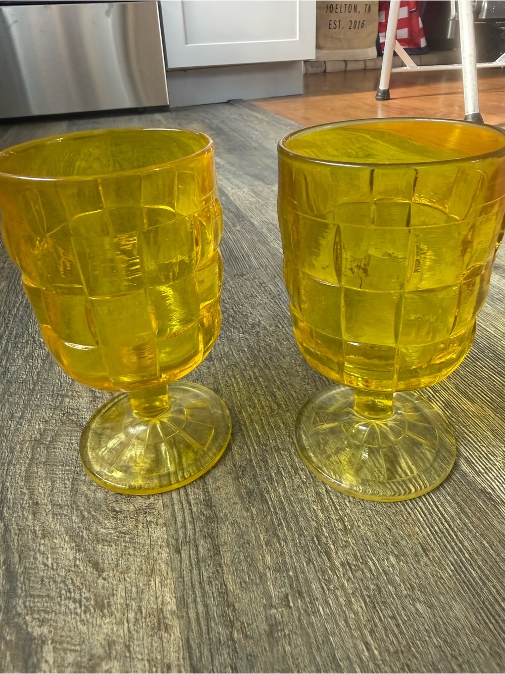 Set of 2 vintage Viking Glass basketweave cubist yellow glasses / goblets
